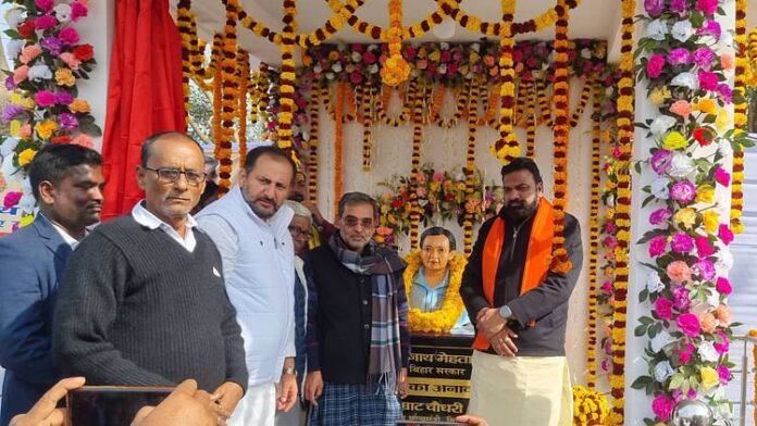 <b>बिहार-के-उप-मुख्यमंत्री-ने-कहा:-12-लाख-नौकरियों-का-वादा-पूरा-न-हुआ-तो-चुनाव-में-मांगेंगे-वोट</b>