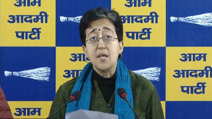 <b>दिल्ली-विधानसभा-चुनाव-2025-में-केजरीवाल-पर-हुए-हमले-को-लेकर-aap-का-बड़ा-खुलासा</b>