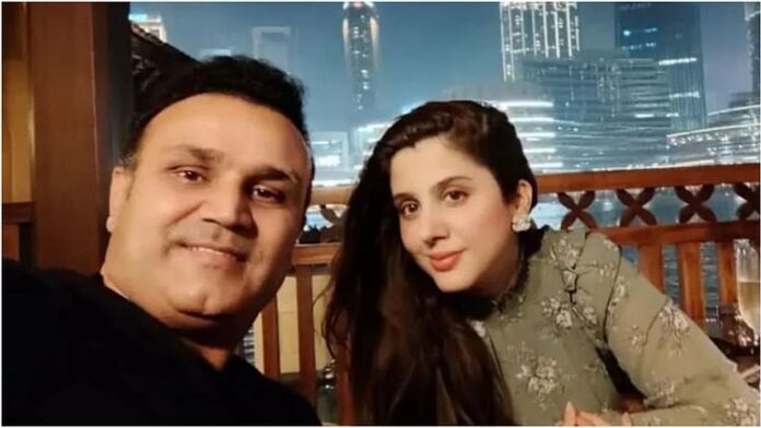 <b>वीरेंद्र-सहवाग-की-पेशी:-पत्नी-आरती-ने-इंस्टाग्राम-प्रोफाइल-को-प्राइवेट-किया,-रिश्ते-में-तनाव-की-अटकलें-तेज</b>