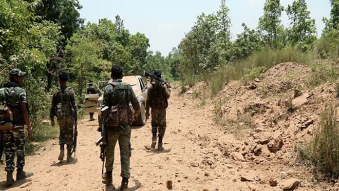 <title>सुकमा-मुठभेड़:-सुरक्षाबलों-ने-ढेर-किए-16-नक्सली,-घायल-हुए-दो-जवान