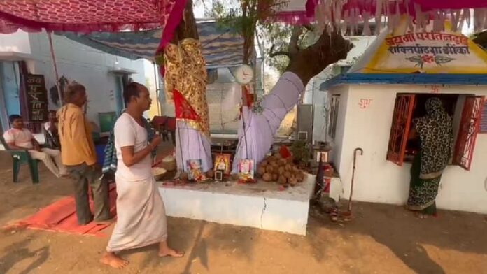 <b>हर-साल-नवरात्रि-में-उमड़ते-हैं-श्रद्धालु:-जहां-‘डायन’-की-पूजा-होती-है!</b>