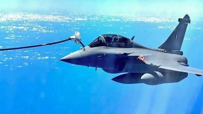 <b>भारत-ने-फ्रांस-से-26-राफेल-मरीन-लड़ाकू-विमान-खरीदने-के-लिए-ऐतिहासिक-डील-की-मंजूरी,-भारतीय-नौसेना-की-ताकत-बढ़ेगी</b>