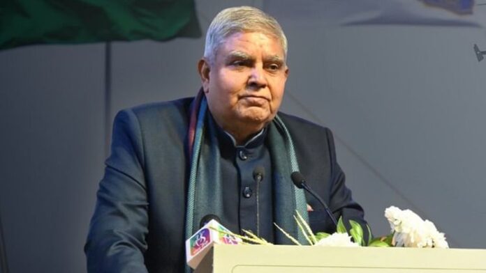 <b>सुप्रीम-कोर्ट-के-हालिया-आदेश-पर-उपराष्ट्रपति-धनखड़-की-चिंता:-‘क्या-जज-बनेंगे-कानून-निर्माता?’-</b>