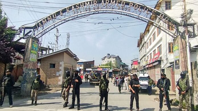 <b>जम्मू-कश्मीर-में-पाकिस्तान-के-आतंकियों-का-नेटवर्क-उजागर;-14-स्थानीय-आतंकवादियों-की-हुई-पहचान</b>